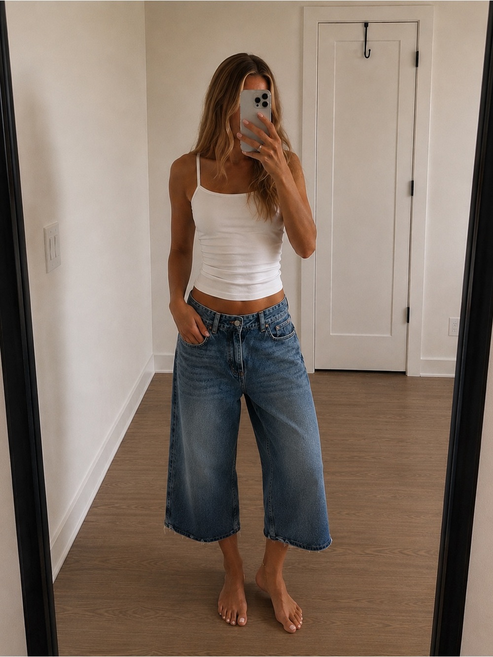 BDG Urban Outfitters Cropped Wide Leg Jeans